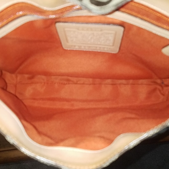 Coach shoulder bag - Picture 3 of 8